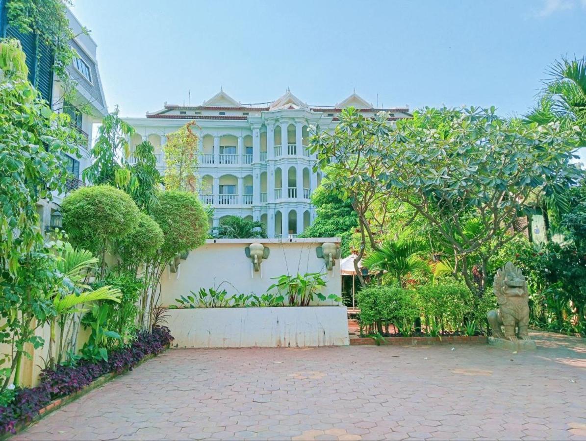 Tan Sokchea Boutique Hotel Siem Reap Luaran gambar